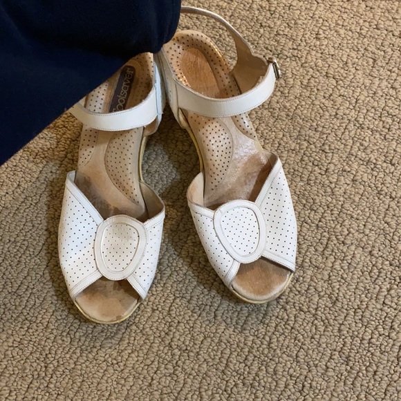 White leather wedge sandals women’s 7 - Picture 15 of 16